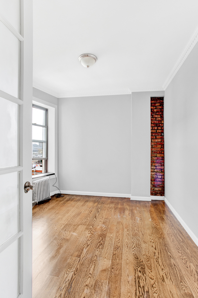 East 100th Street and 2nd Avenue - Photo 2