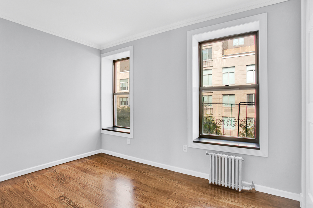 East 100th Street and 2nd Avenue - Photo 5