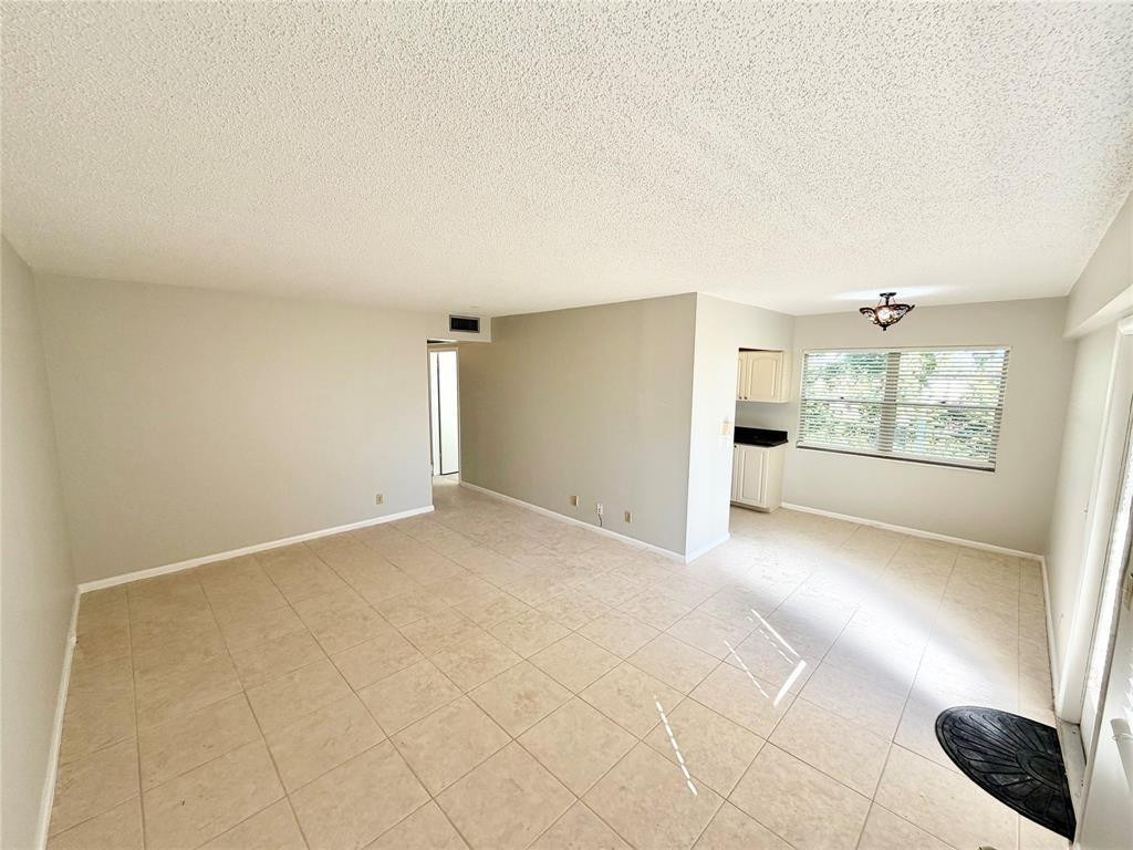 84 Mansfield B - Photo 3