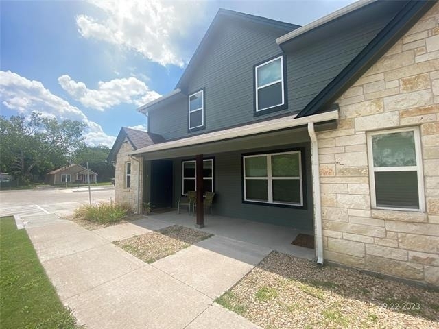 561 S Second - Photo 28