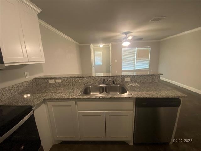 561 S Second - Photo 11