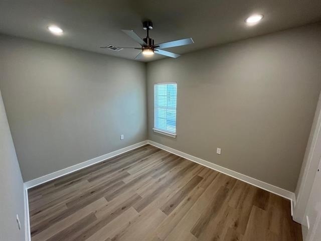 525 W Collins Street - Photo 13