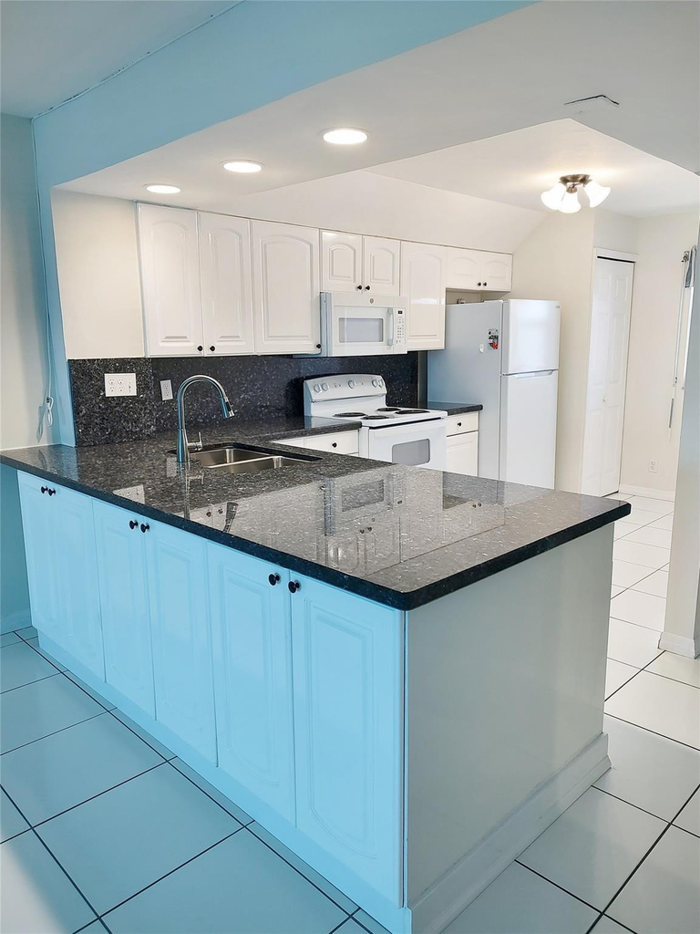 1012 N Ocean Boulevard - Photo 29
