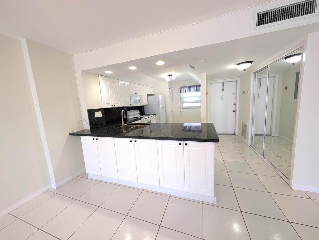1012 N Ocean Boulevard - Photo 38
