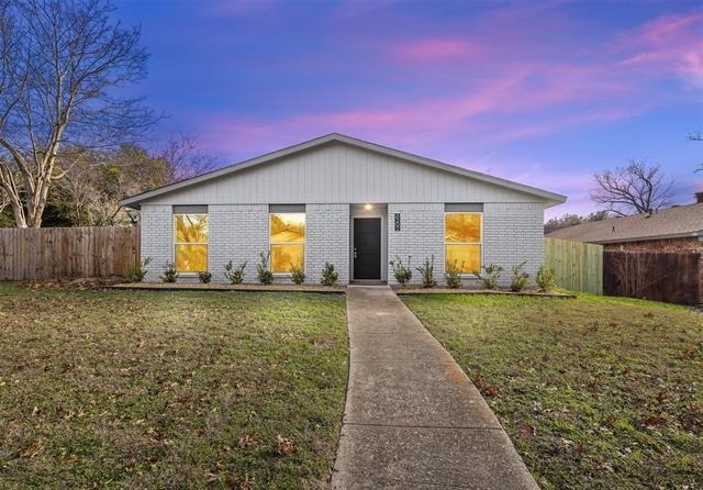 6202 Glenmoor Drive - Photo 0