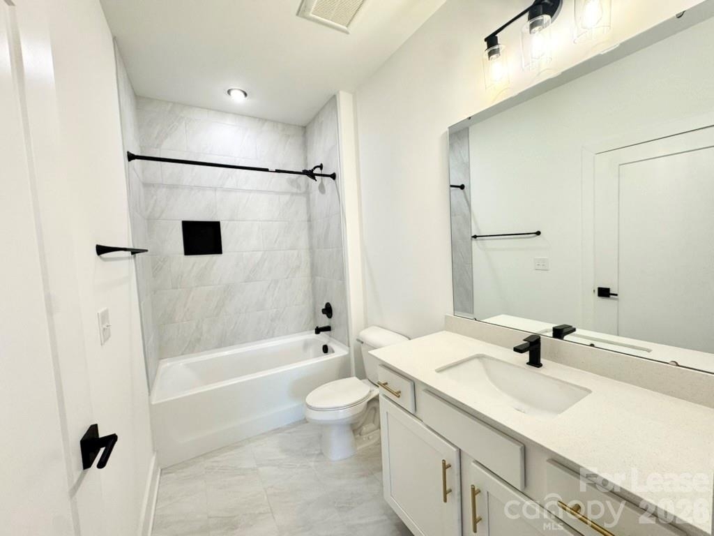 175 W Black Street - Photo 0