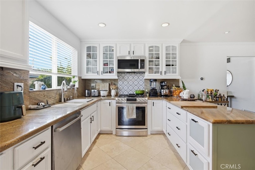 6443 Gross Avenue - Photo 8