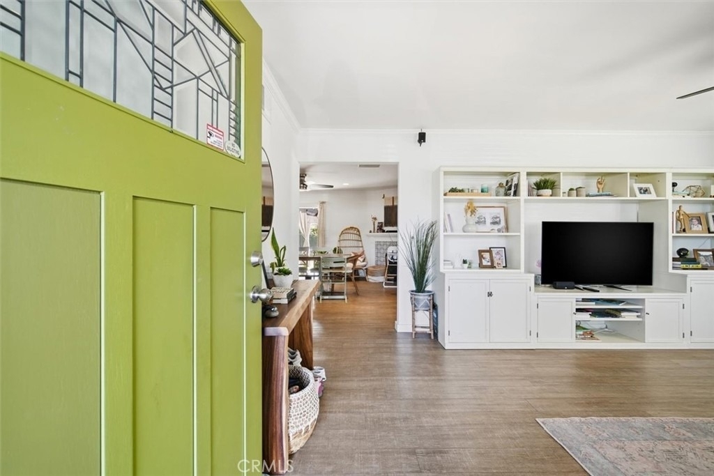 6443 Gross Avenue - Photo 2