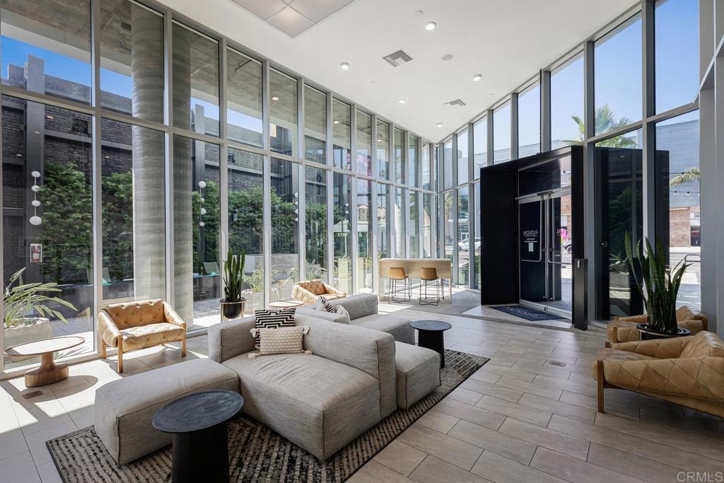 5750 Hollywood Boulevard - Photo 28