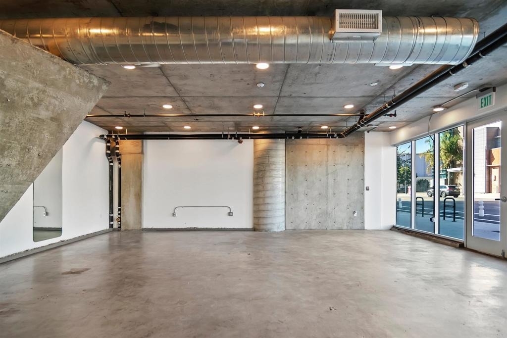 5750 Hollywood Boulevard - Photo 21