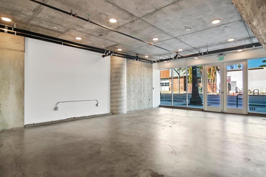 5750 Hollywood Boulevard - Photo 17