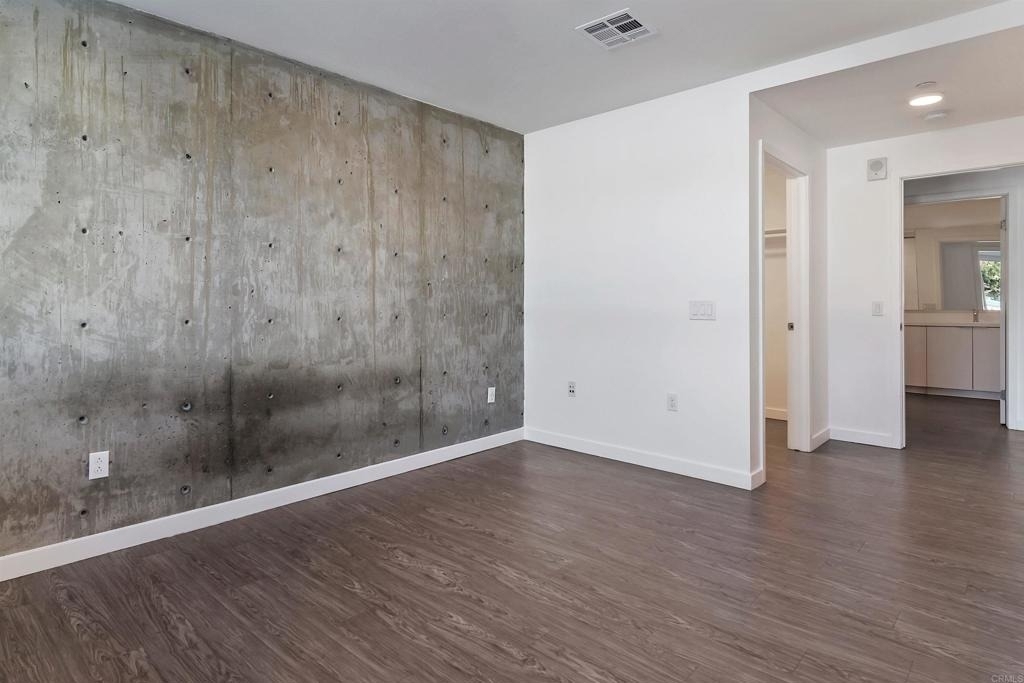 5750 Hollywood Boulevard - Photo 12