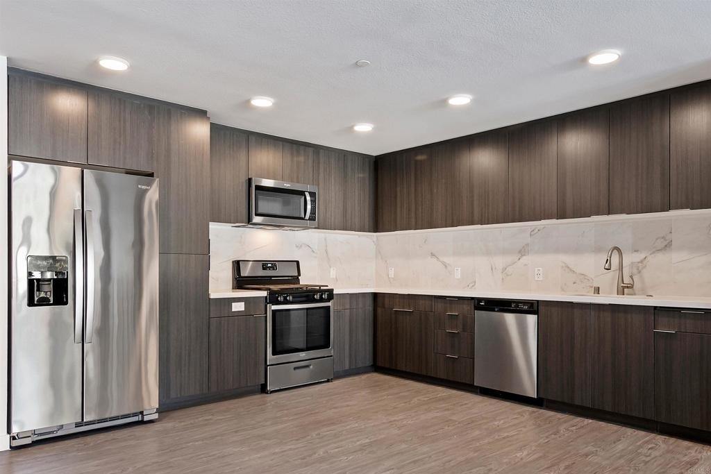 5750 Hollywood Boulevard - Photo 4