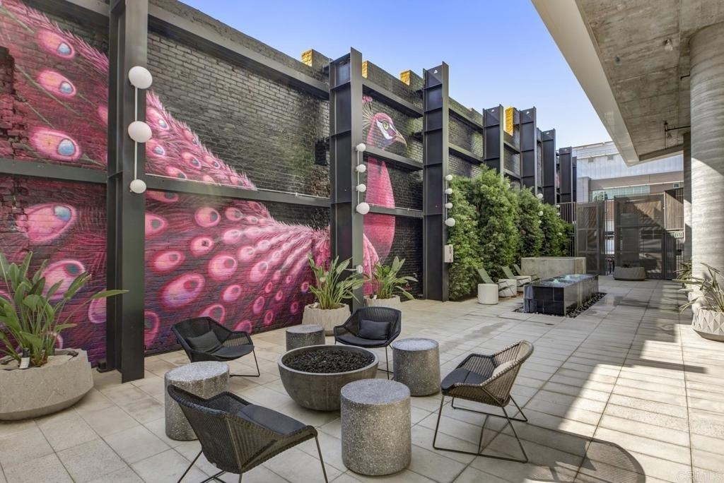 5750 Hollywood Boulevard - Photo 31