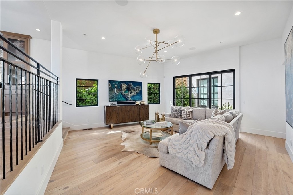 250 High Drive - Photo 9
