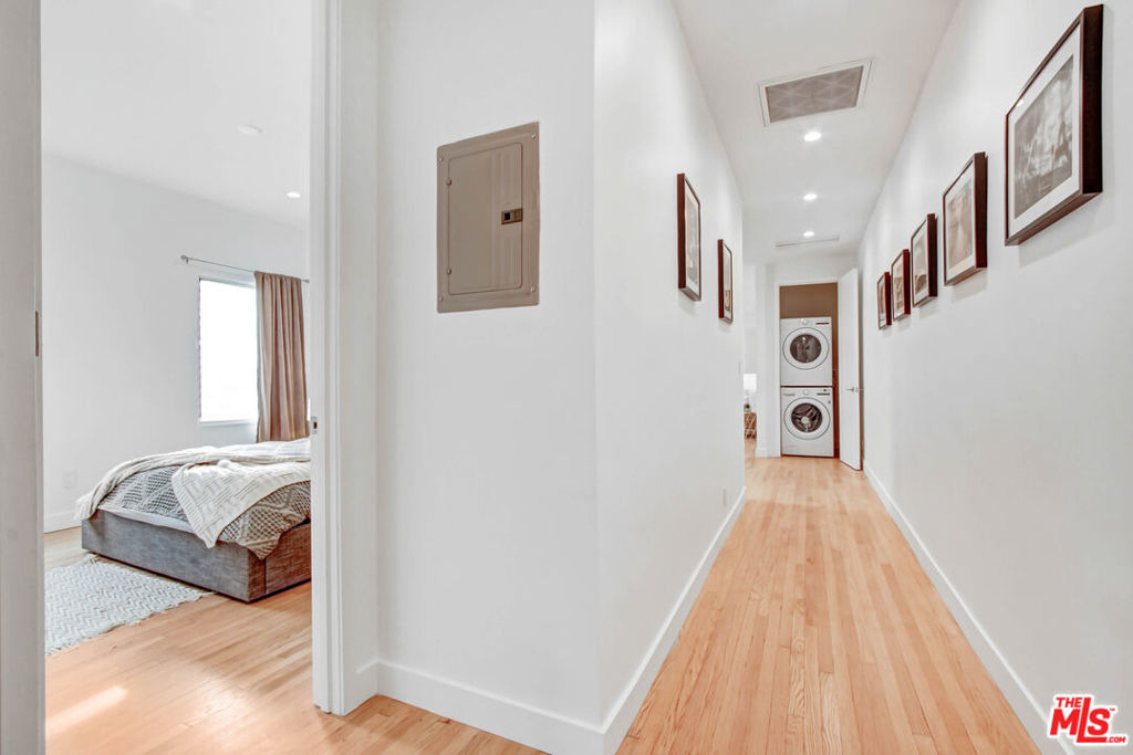 434 N Ogden Drive - Photo 11