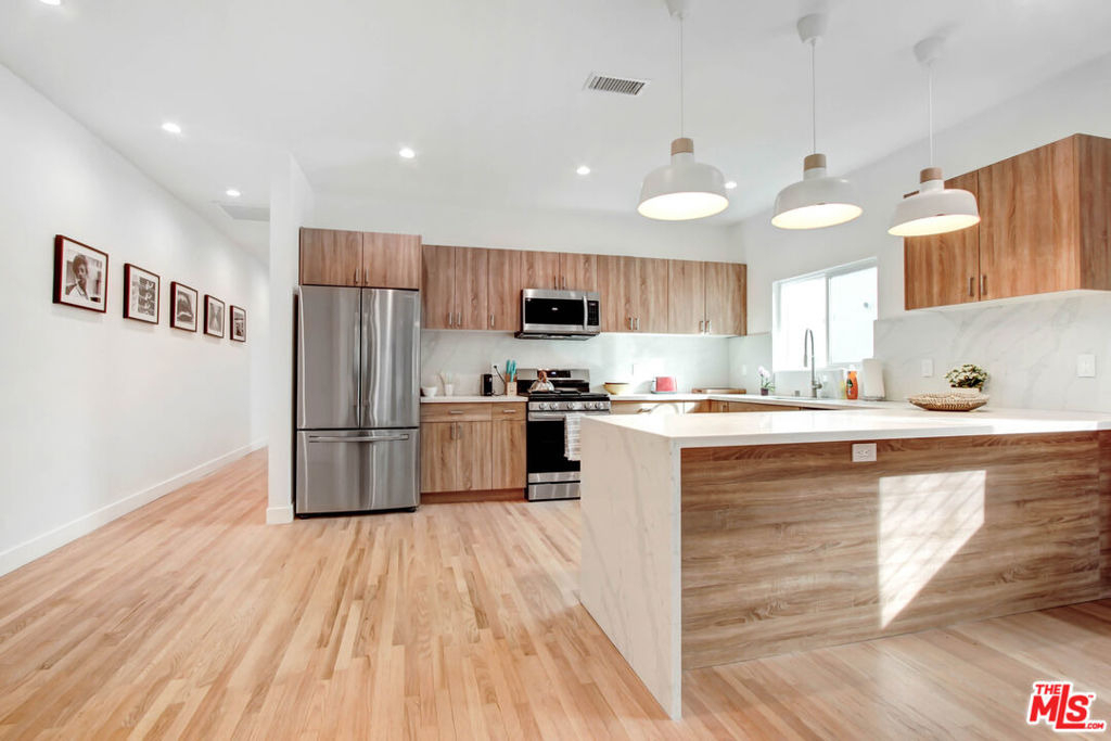 434 N Ogden Drive - Photo 3