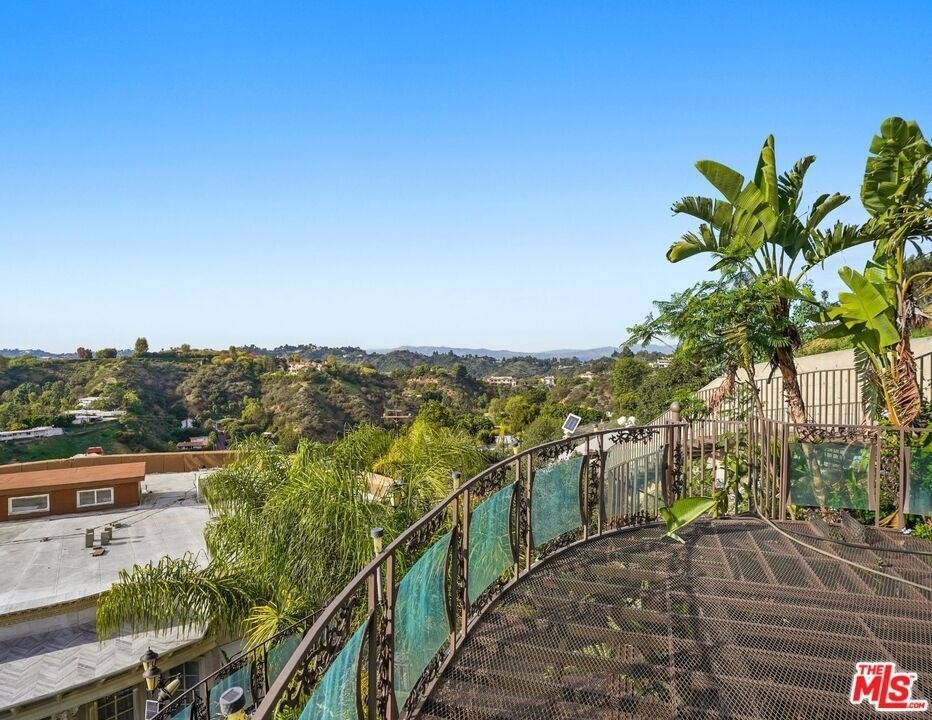 2258 Gloaming Way - Photo 27