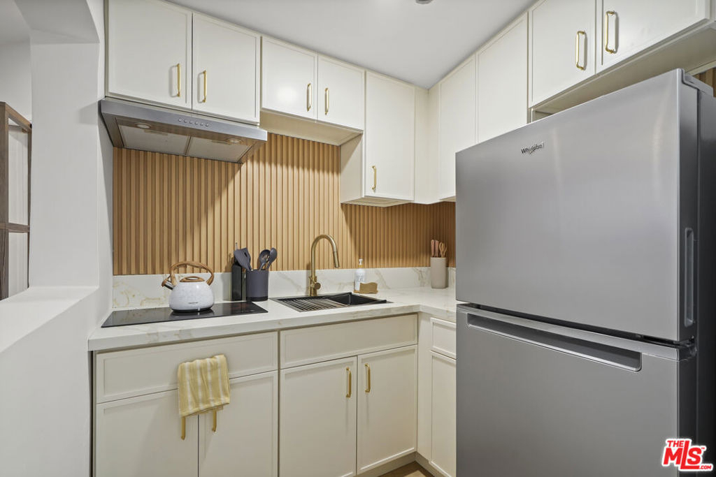 2258 Gloaming Way - Photo 34