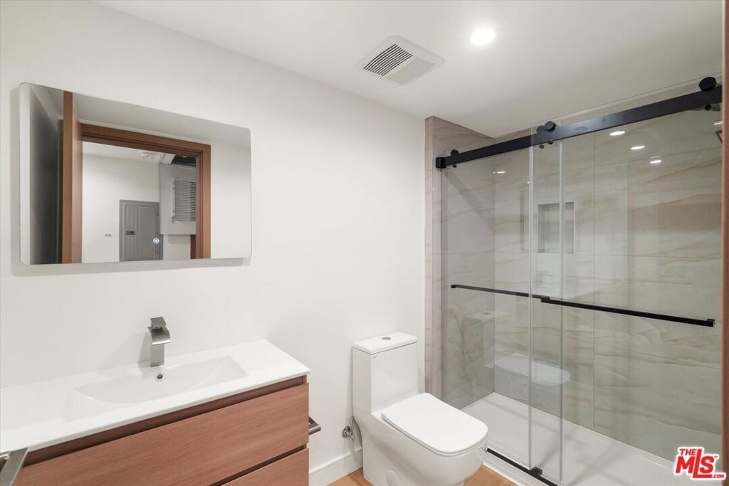 11023 1/2 Blix Street - Photo 7