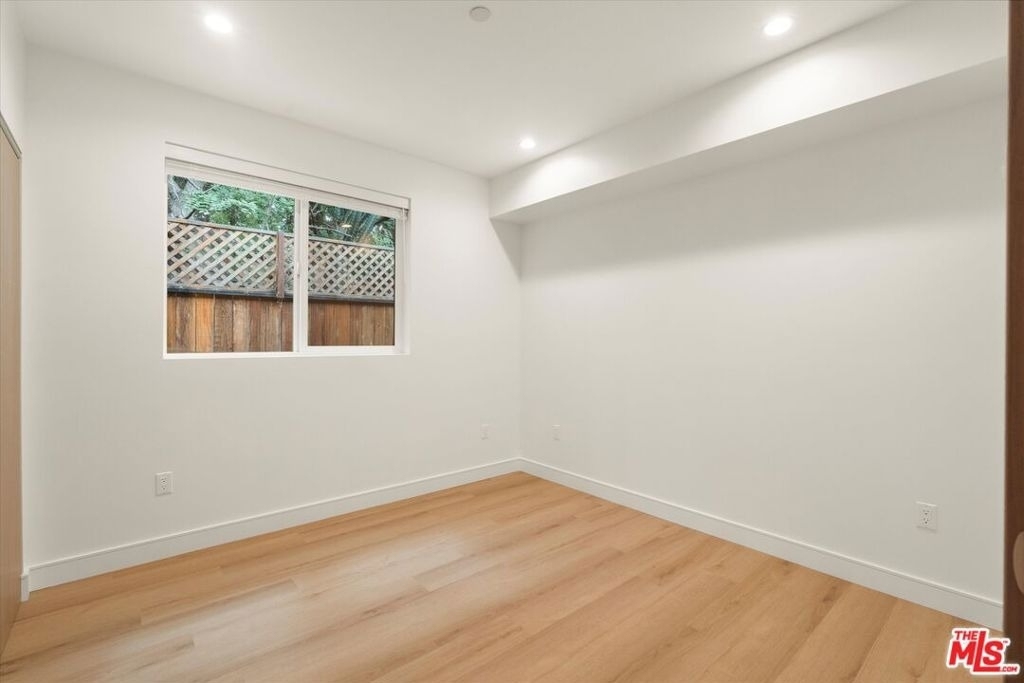 11023 1/2 Blix Street - Photo 10