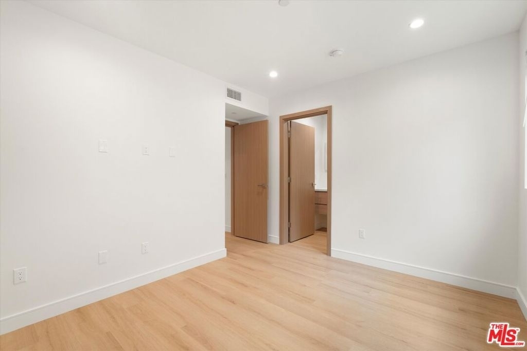 11023 1/2 Blix Street - Photo 13