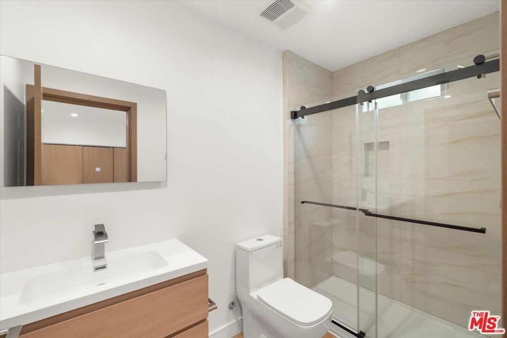 11023 1/2 Blix Street - Photo 14