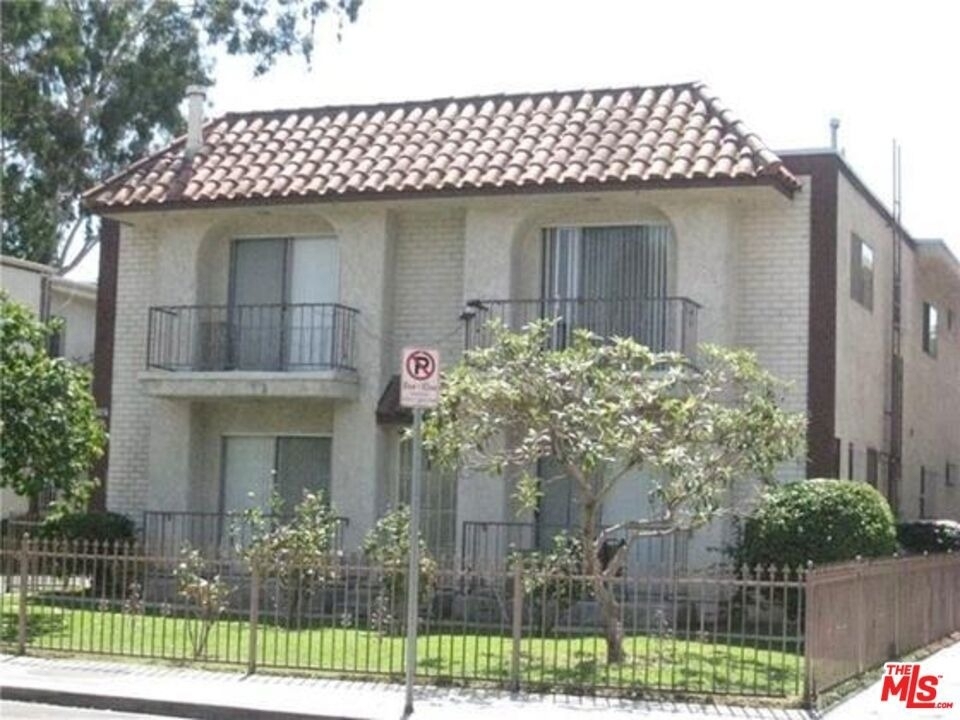10836 Camarillo Street - Photo 1