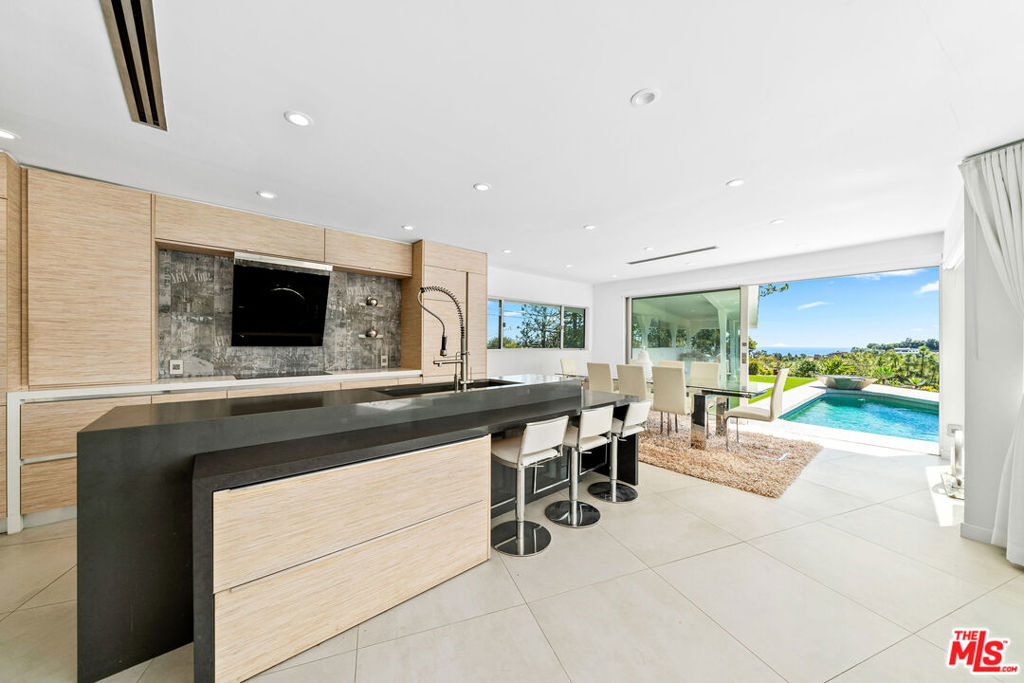 849 Glenmere Way - Photo 39