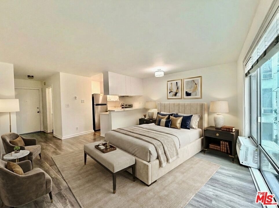 5805 W 8th Street - Photo 0