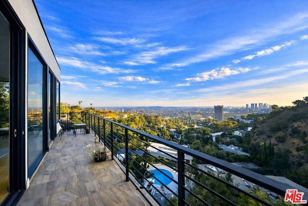 9300 Warbler Way - Photo 2