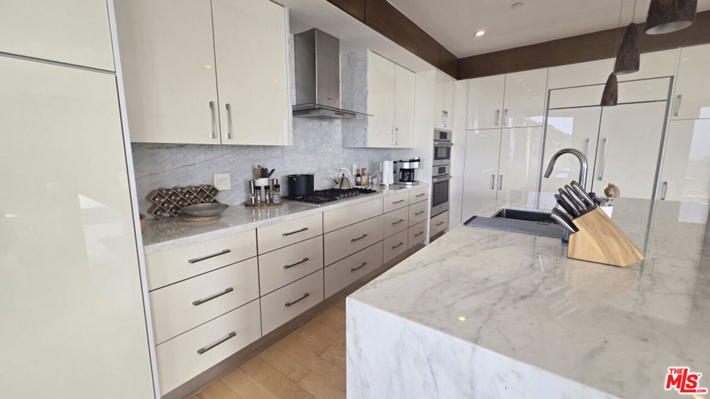 9300 Warbler Way - Photo 9