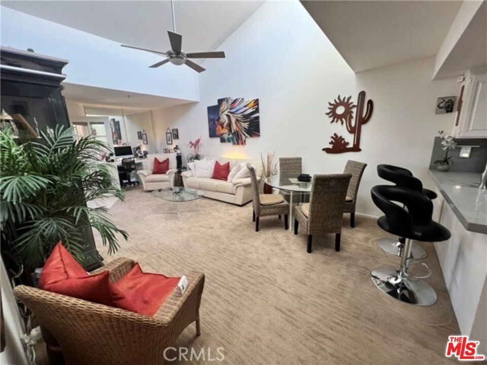 500 E Amado Road - Photo 2