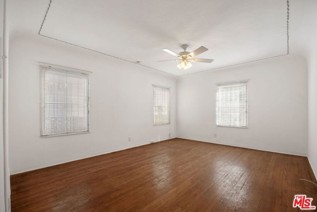 436 S Rexford Drive - Photo 12