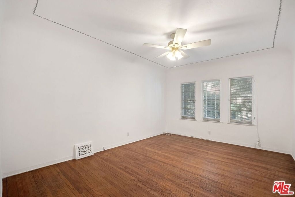 436 S Rexford Drive - Photo 8