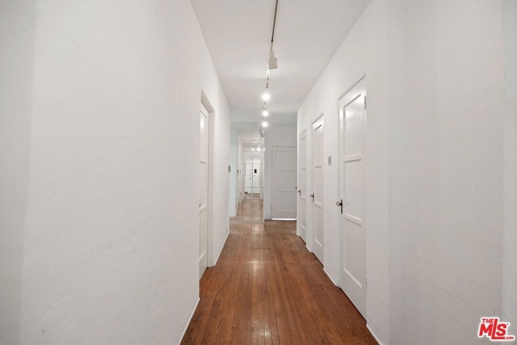 436 S Rexford Drive - Photo 5
