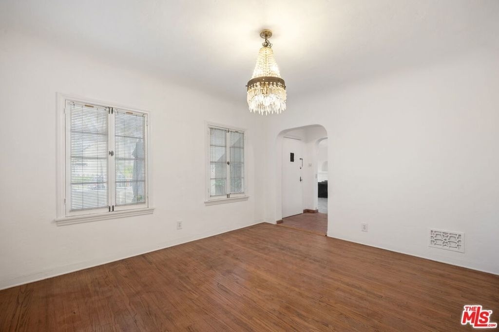 436 S Rexford Drive - Photo 4