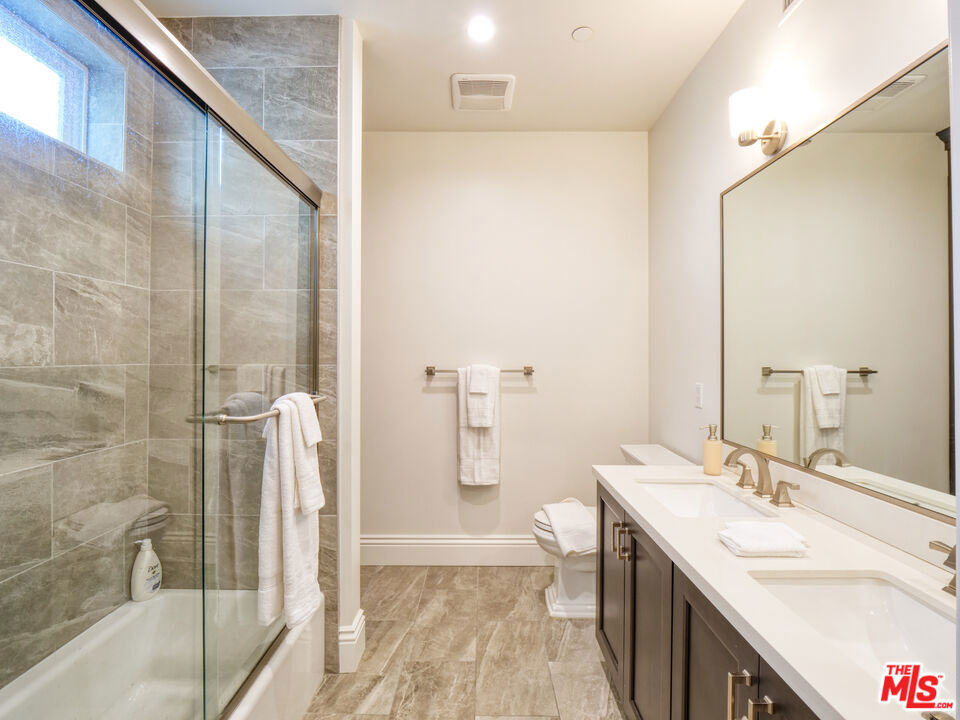 8700 Chalmers Drive - Photo 14