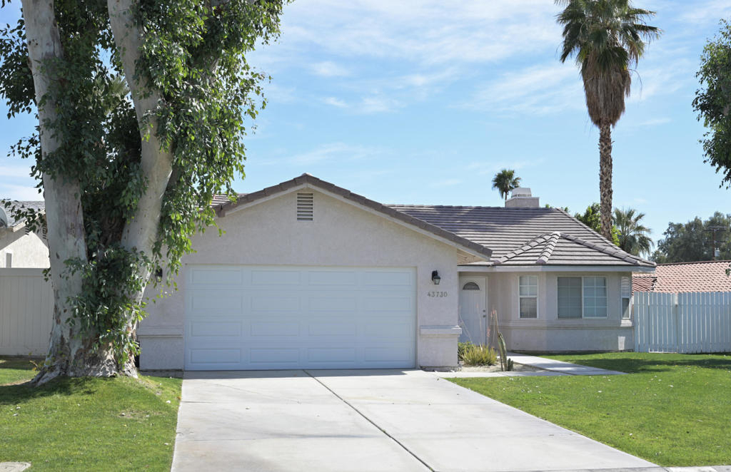 43730 Louisiana Street - Photo 0