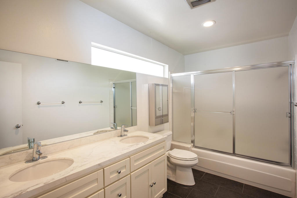 3033 E Verona Road - Photo 12