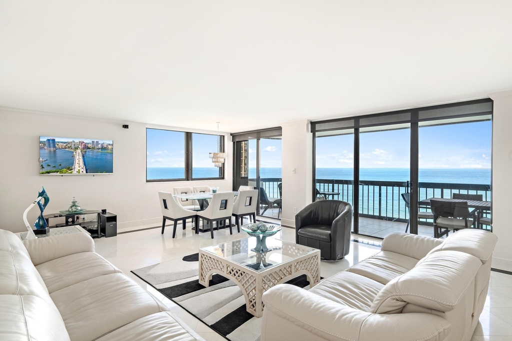 5380 N Ocean Drive - Photo 0