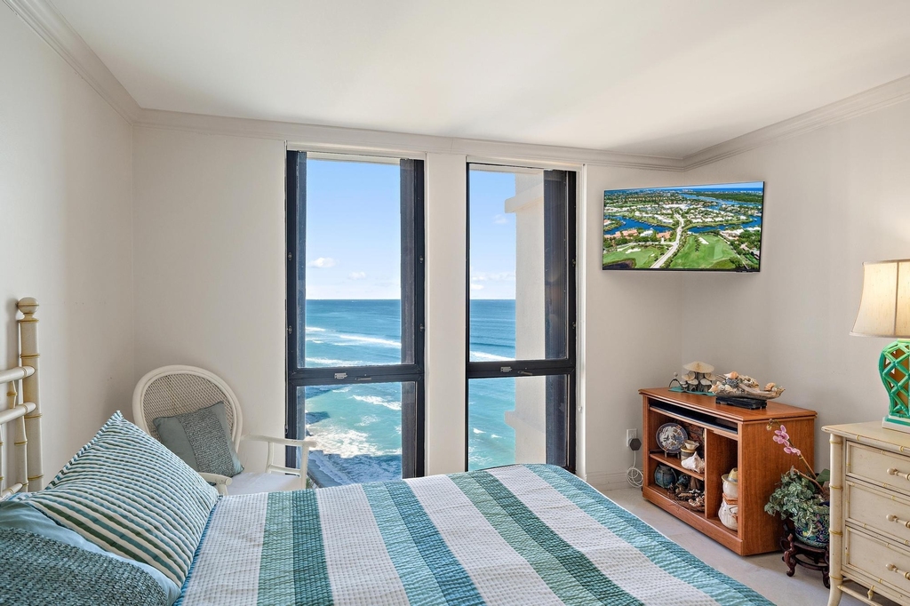 5380 N Ocean Drive - Photo 15