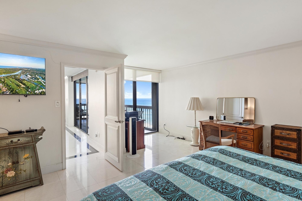 5380 N Ocean Drive - Photo 12