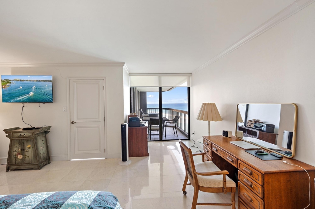 5380 N Ocean Drive - Photo 9