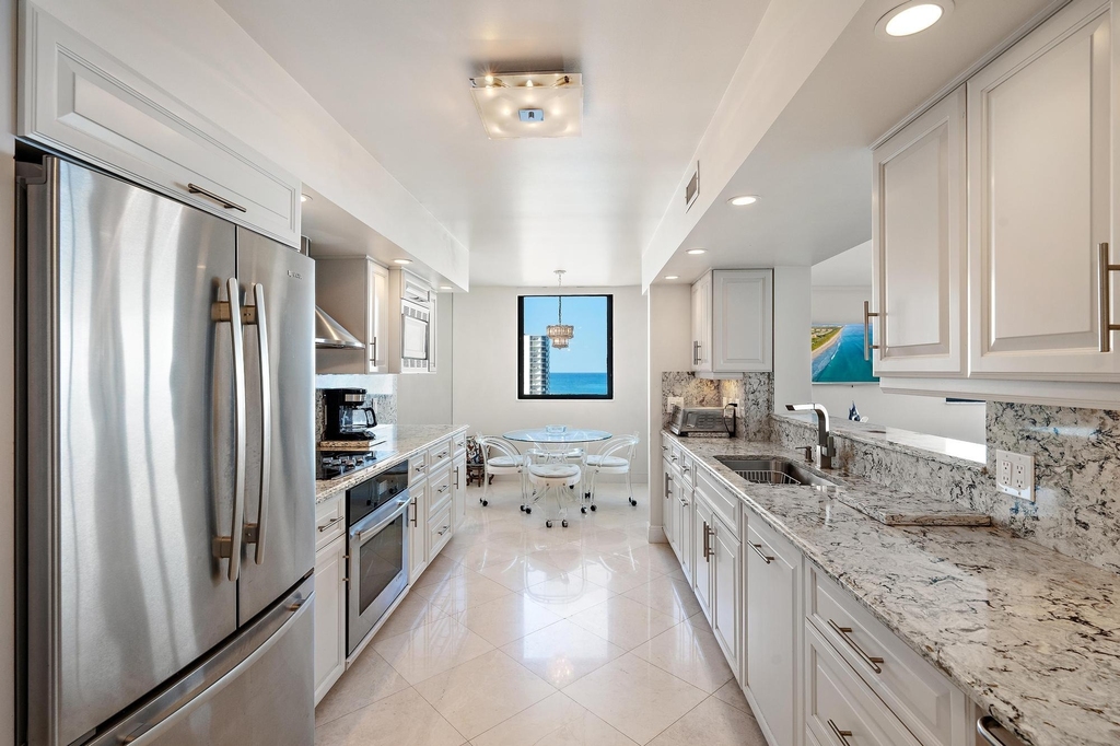 5380 N Ocean Drive - Photo 21