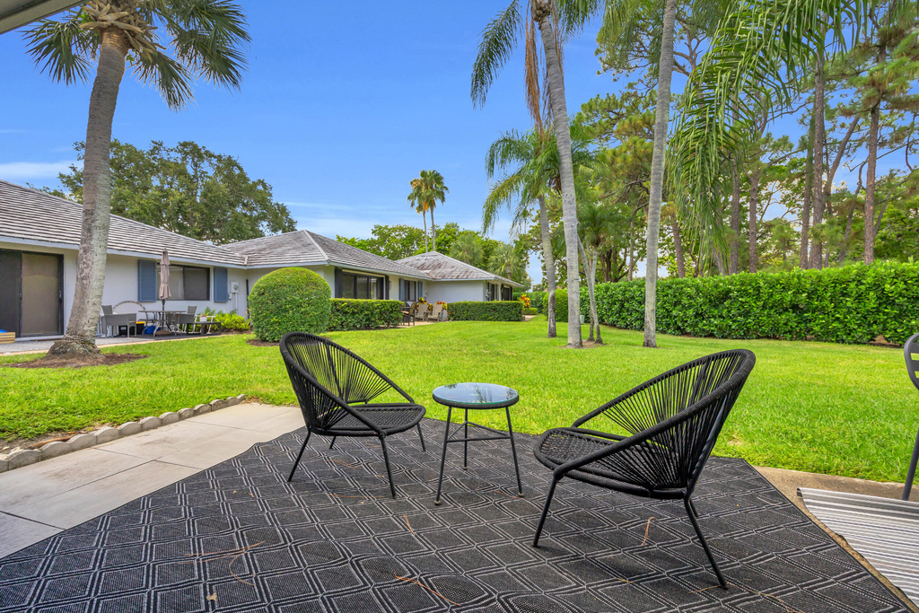 836 Club Drive - Photo 32