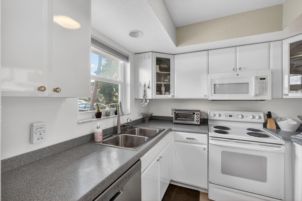 2950 Se Ocean Blvd Boulevard - Photo 12