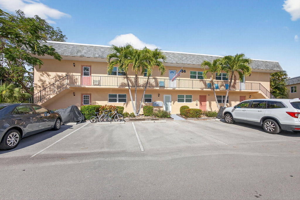 2950 Se Ocean Blvd Boulevard - Photo 1