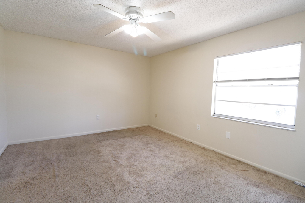 2016 S 10th Street - Photo 10