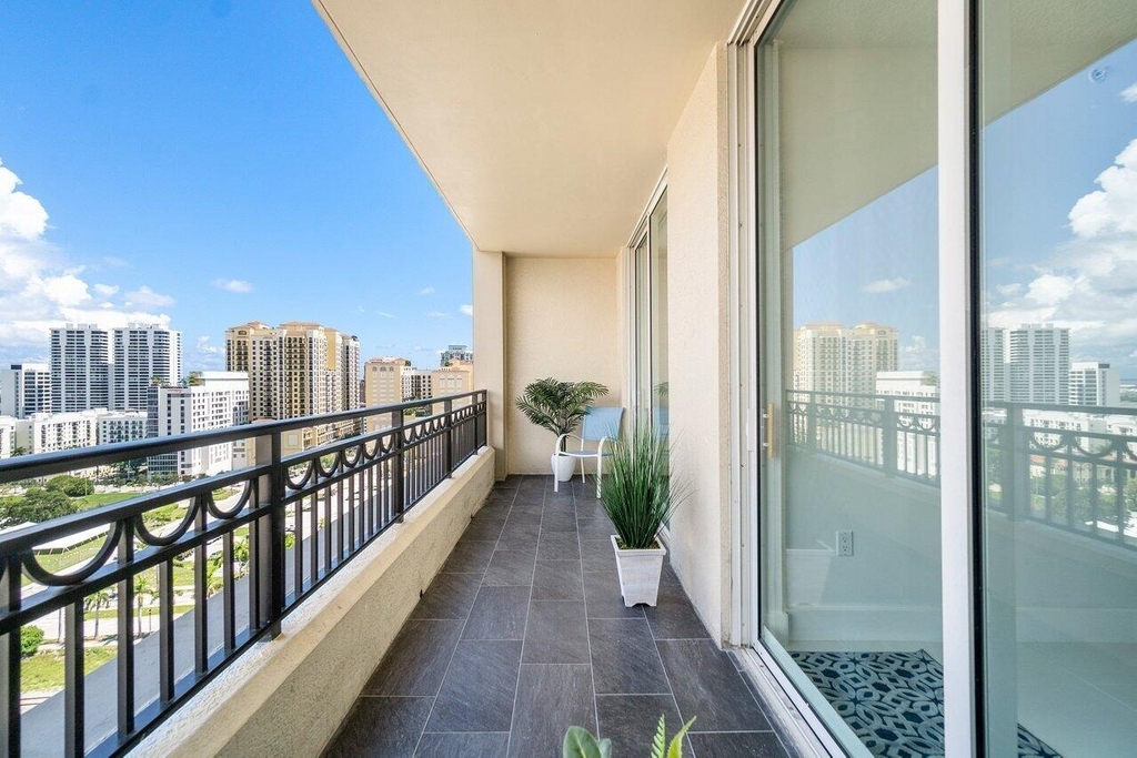 550 Okeechobee Boulevard - Photo 12